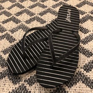 Reef Women’s Stargazer Black Striped Flip Flops